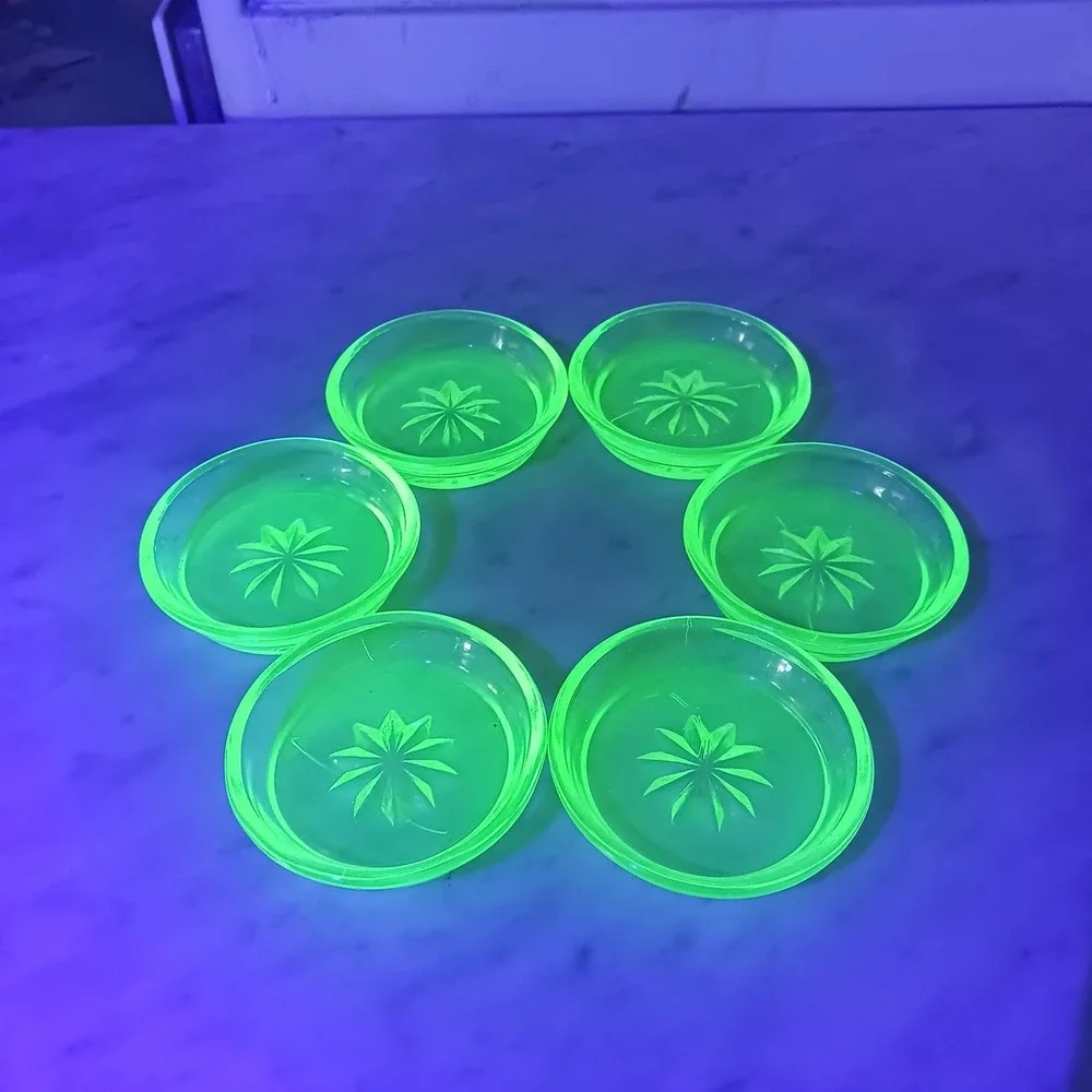 ONE Vaseline Uranium Glass Butter Pat 3